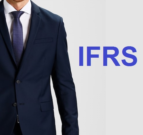 Passage des comptes annuels sociaux au reporting groupe en normes IFRS
