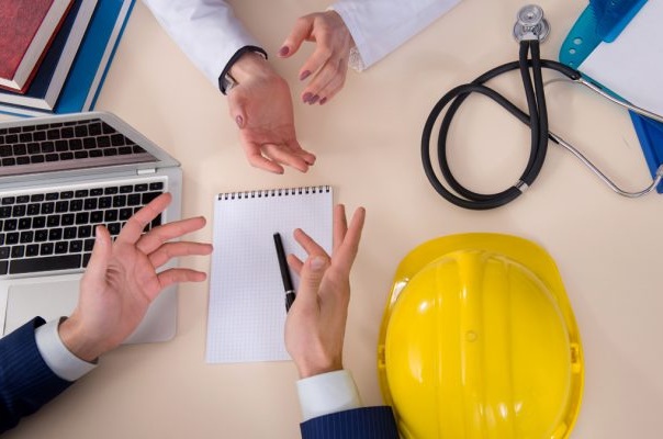 Sécuriser juridiquement les ASC : conformité URSSAF, fiscalité et prévention des risques