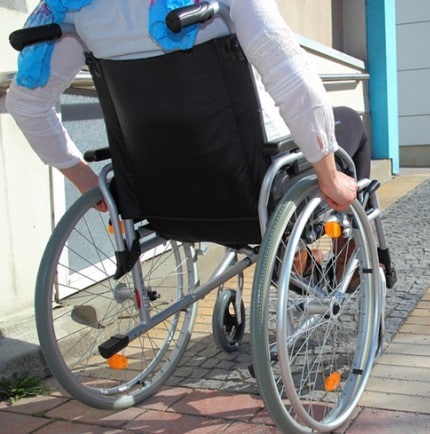 L’accessibilité des personnes handicapées dans les établissements recevant du public (ERP)