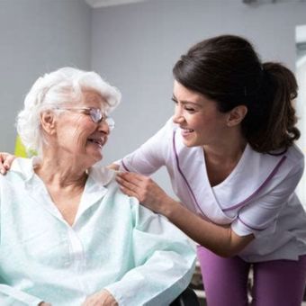 La relation d’aide en milieu médical et en établissements de santé