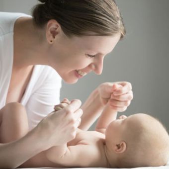 Prise en charge de l'enfant en bas âge au quotidien à son domicile