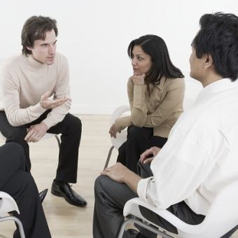 Améliorer sa pratique de la discussion en utilisant le questionnement