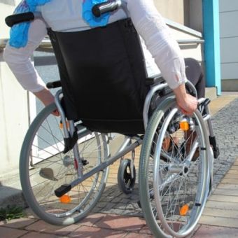 L’accessibilité des personnes handicapées dans les établissements recevant du public (ERP)