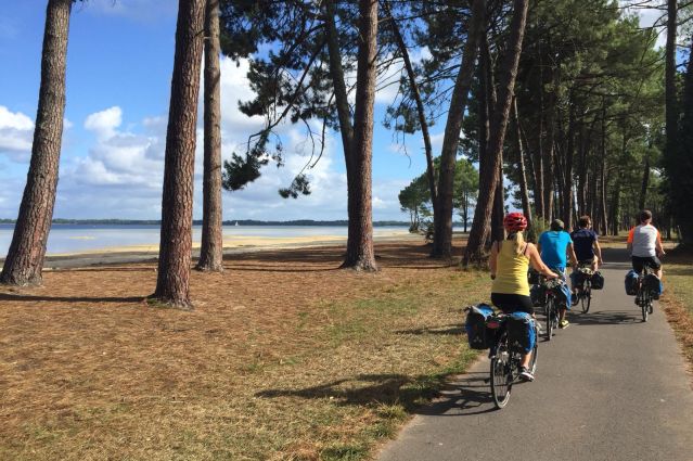 Slow Tourism à Vélo : Itinéraires et Découvertes en Charente-Maritime